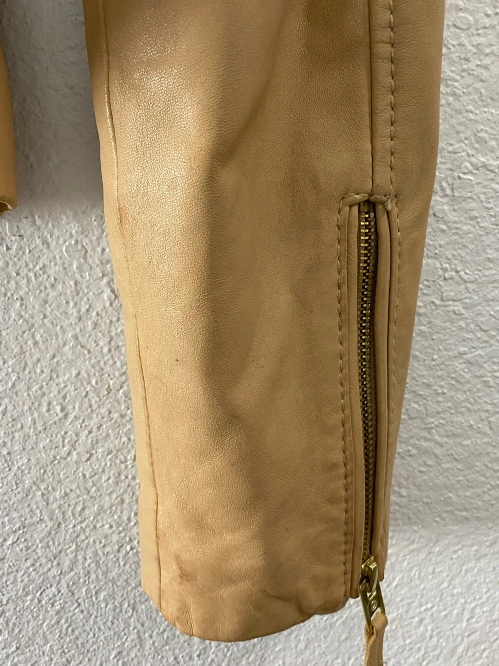 New Michael Kors 100% Leather Moto Jacket Medium Camel Brown Flawed